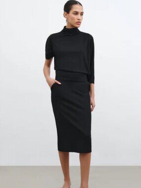 NWOT Marcella Vesey Pencil Skirt